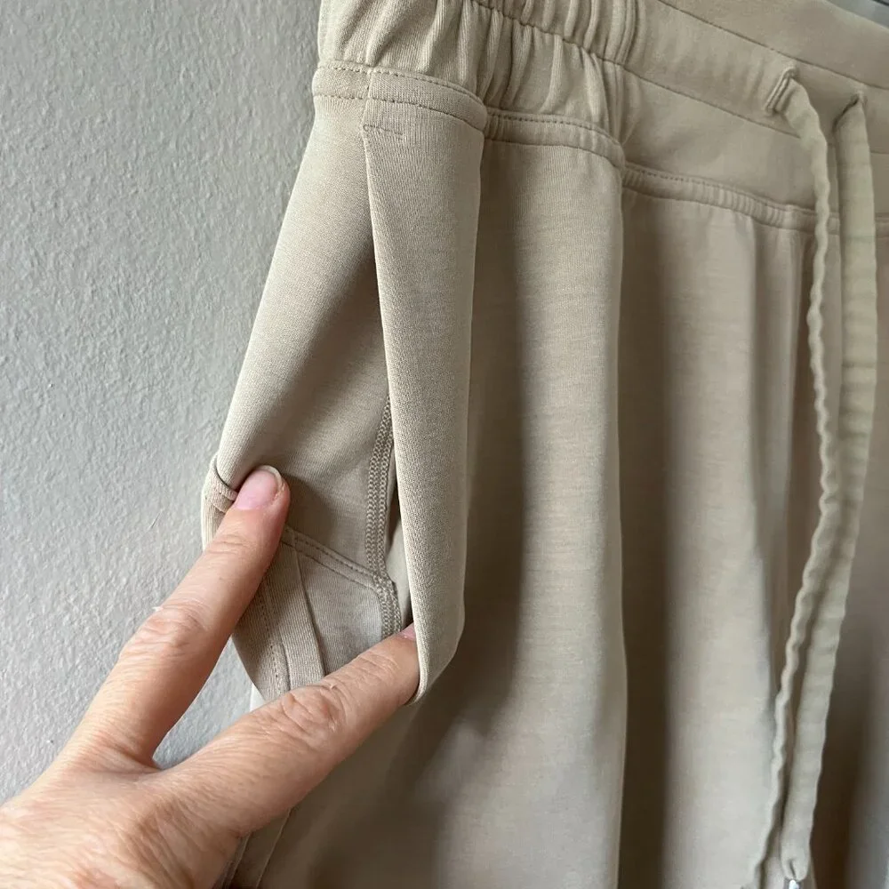 Lululemon Sz 6‎ Camel Tan Soft Ambitions High Rise Pull On Elastic Waist Shorts - Picture 5 of 7